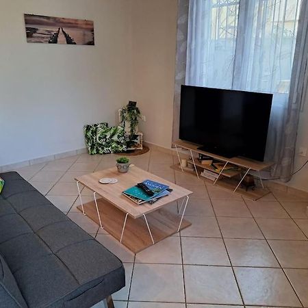 Hestia Airport House - Artemis Apartment ภายนอก รูปภาพ