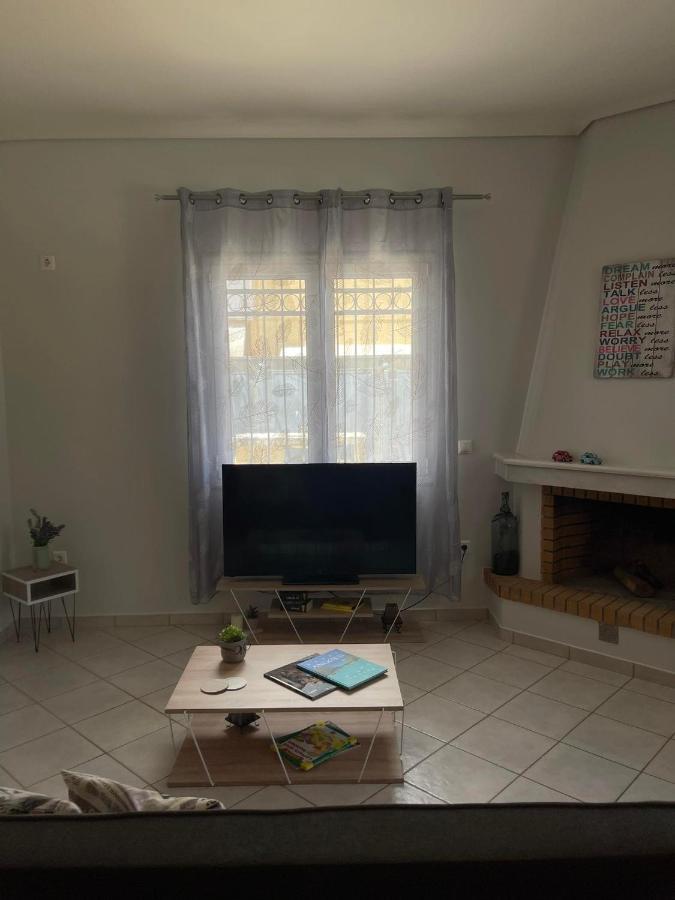 Hestia Airport House - Artemis Apartment ภายนอก รูปภาพ