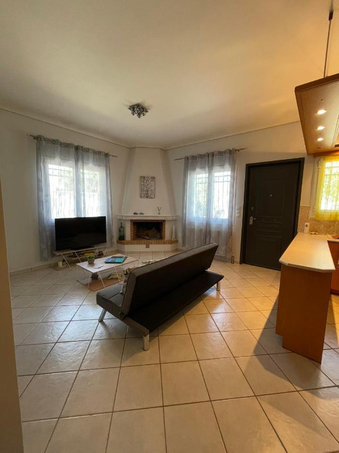 Hestia Airport House - Artemis Apartment ภายนอก รูปภาพ